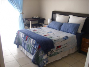 Отель Tropical Paradise Guest House  Mbombela